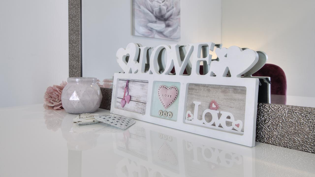 Lola Apartment *