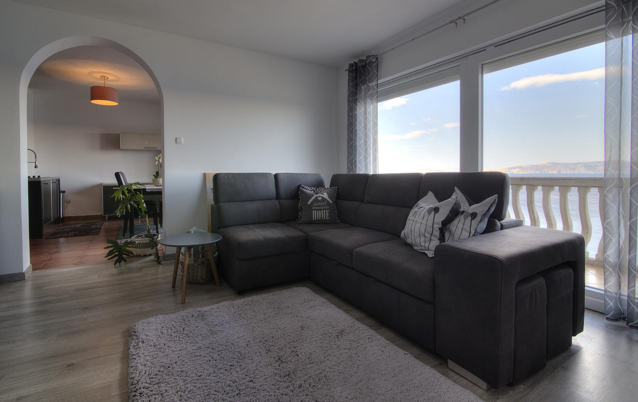 Lola Apartment *